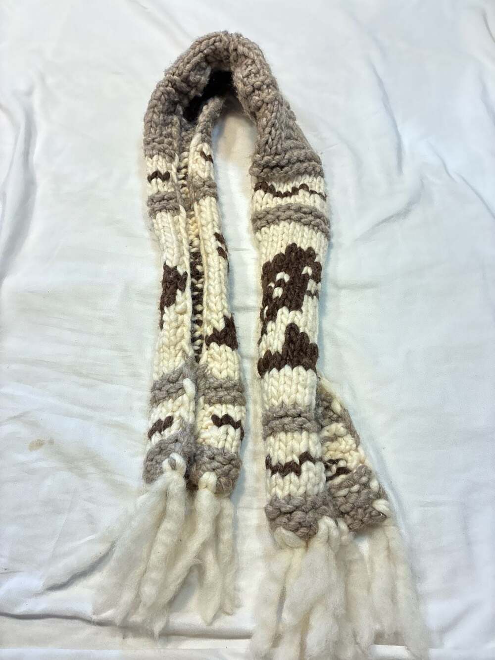 Kanata Hand Knit Chunky Wool Bear Motif Scarf with Tassels